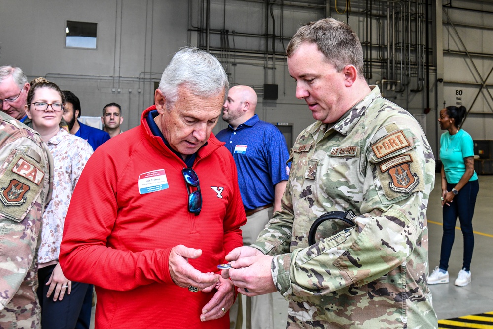 Ohio civic leaders visit Dobbins for tour