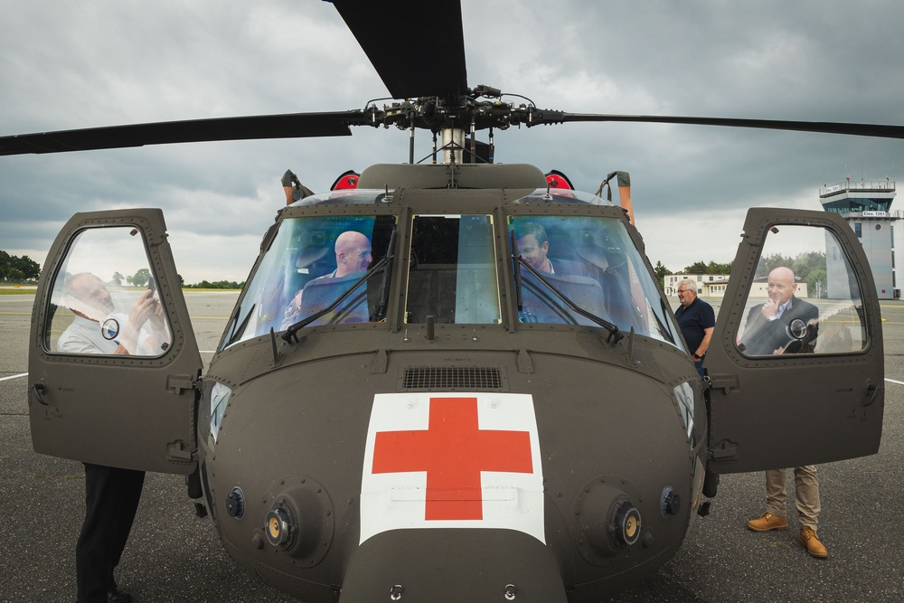 Nuremberg Mayor Visits Grafenwoehr Training Area