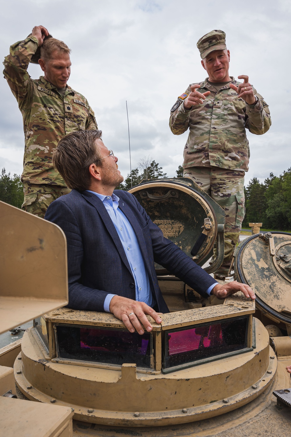 Nuremberg Mayor Visits Grafenwoehr Training Area