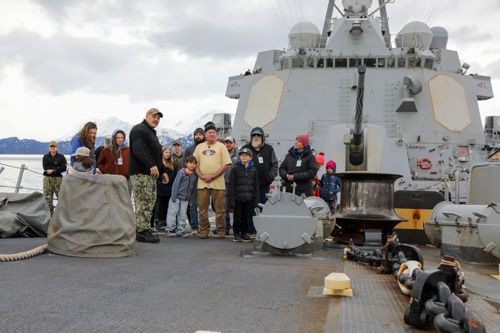 Homer, AK community tour the USS Momsen (DDG 92)