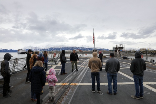 Homer, AK community tour the USS Momsen (DDG 92)