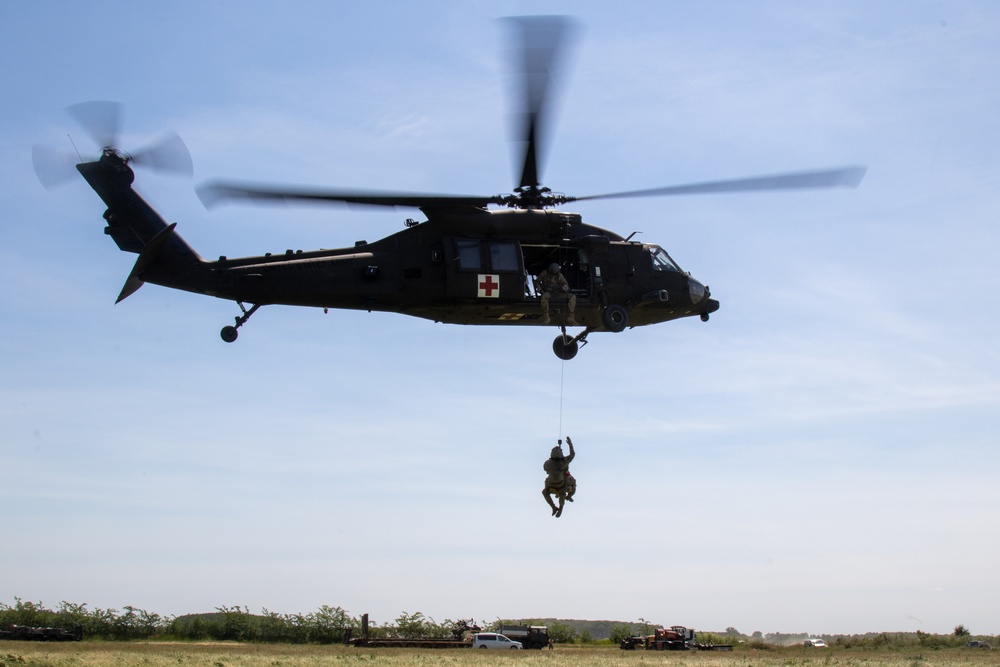 3rd Combat Aviation Brigade Conducts MEDEVAC Training during Saber Guardian