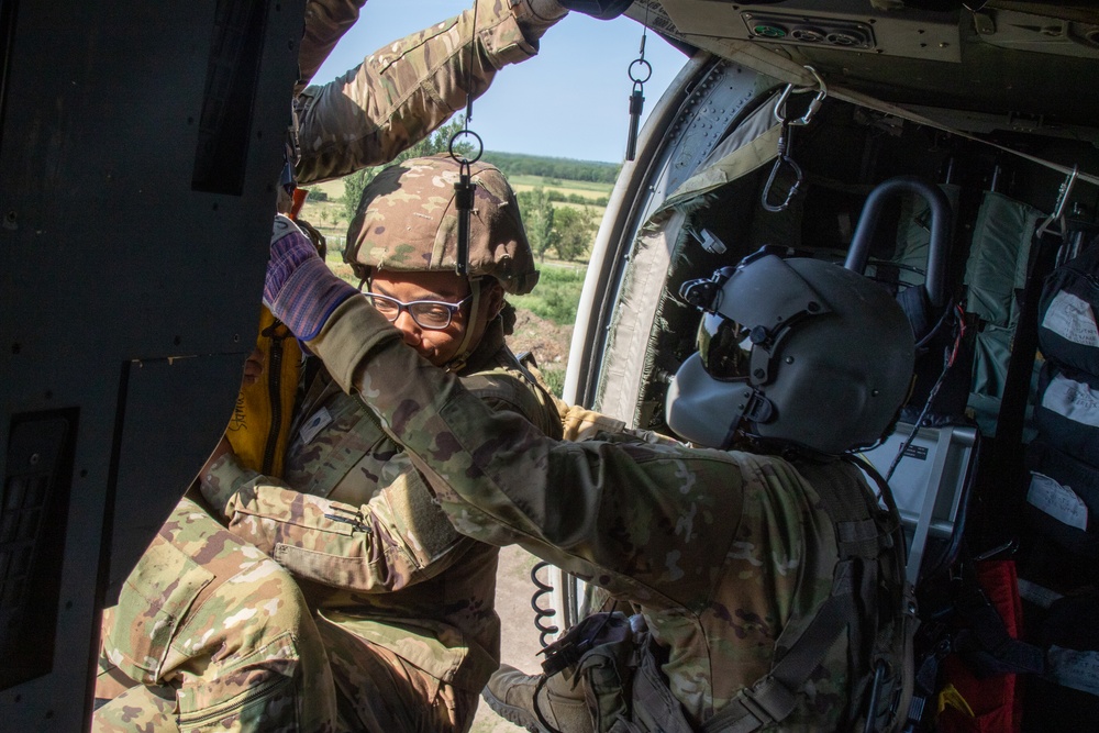 3rd Combat Aviation Brigade Conducts MEDEVAC Training during Saber Guardian