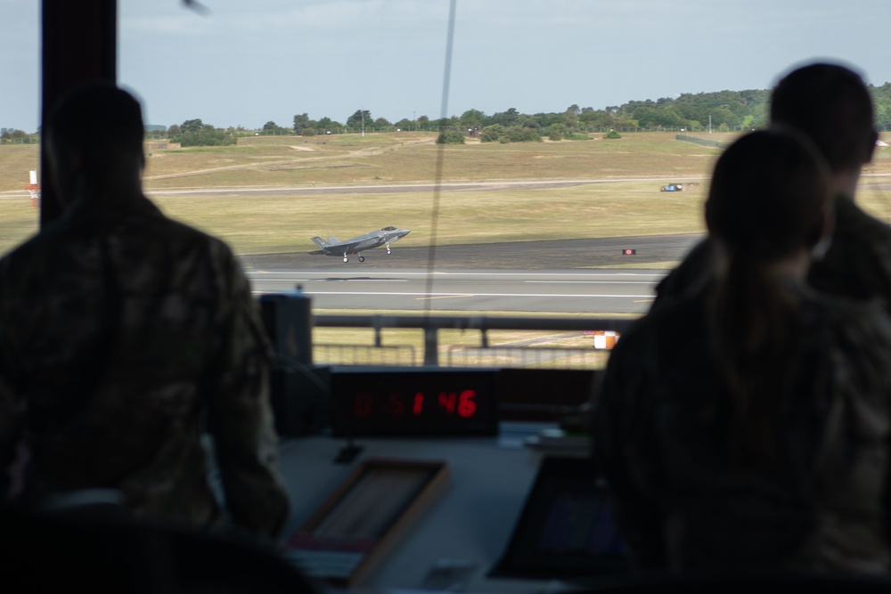 Clear Skies for F-35s