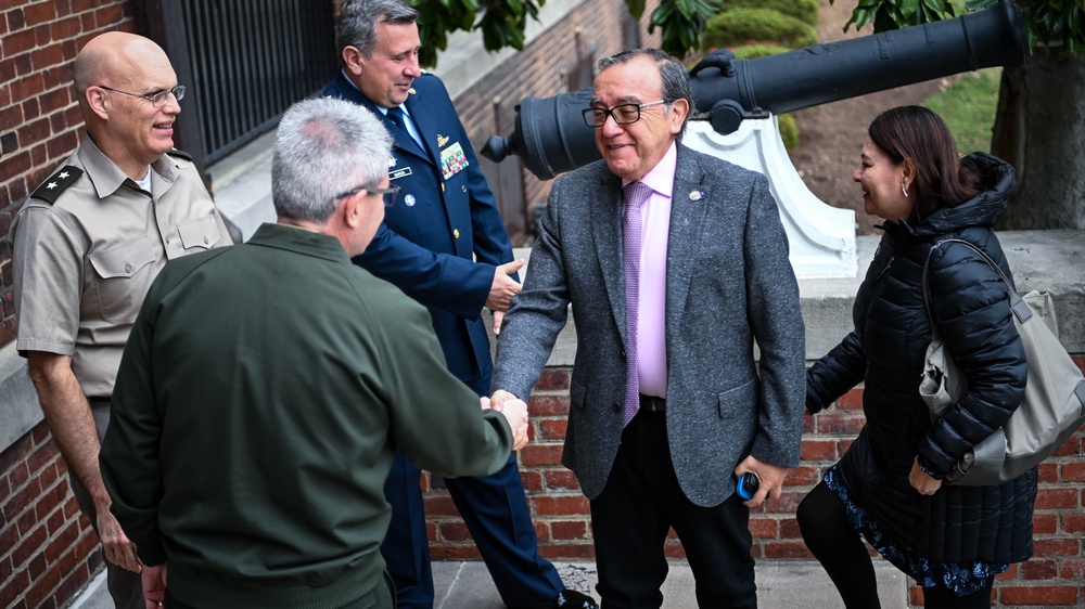Permanent Representative of Colombia to the OAS Visits the IADC