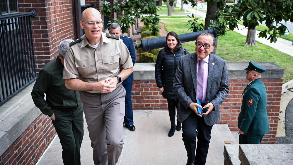 Permanent Representative of Colombia to the OAS Visits the IADC