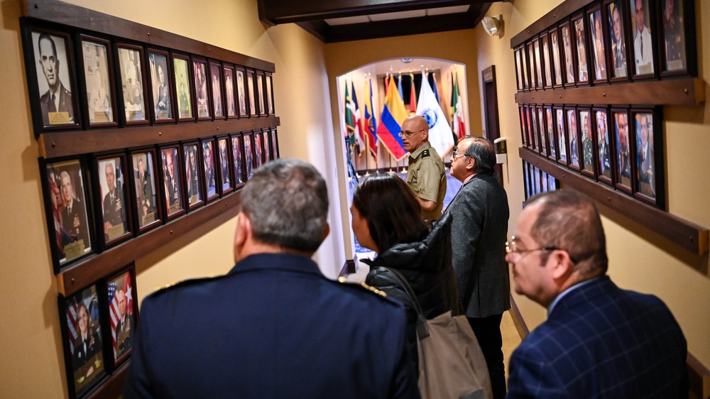 Permanent Representative of Colombia to the OAS Visits the IADC