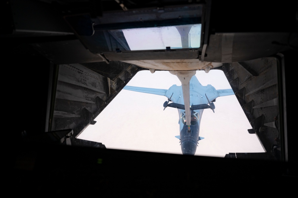 KC-10A Extender Refuels B-1B Lancer during Bomber Task Force