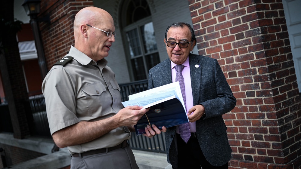 Permanent Representative of Colombia to the OAS Visits the IADC