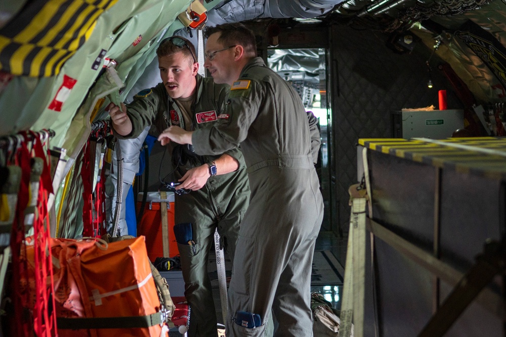 121st refuels B-2 Spirit
