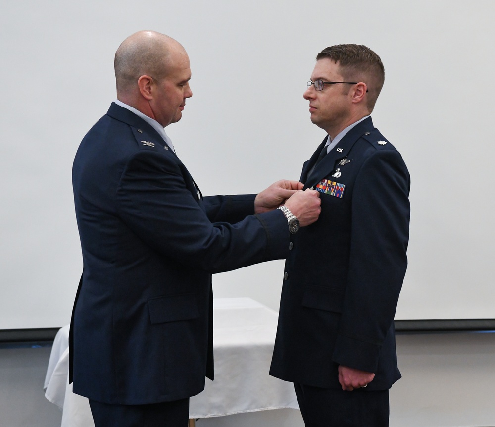 Tolliver awarded Meritorious Service Medal, retires from Air Force