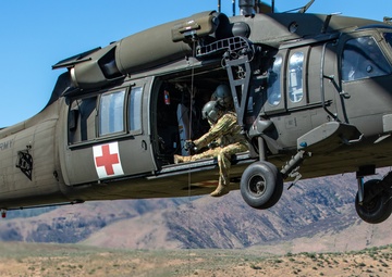 U.S. Army unit conducts rescue near Navaho Peak