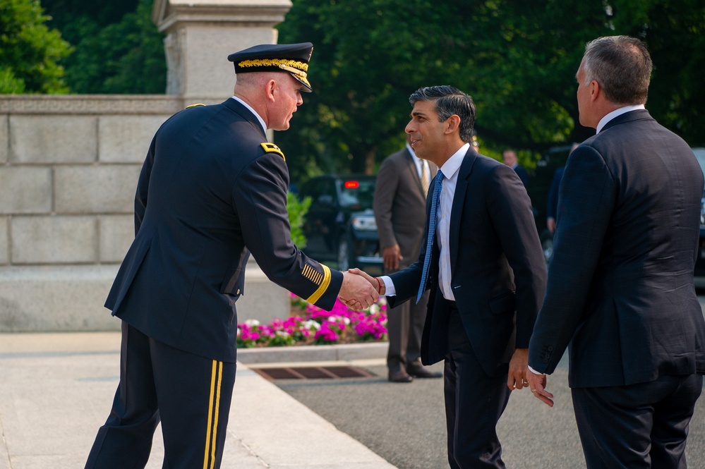 Prime Minister of United Kingdom Lays Wreath at Arlington National Cemetery