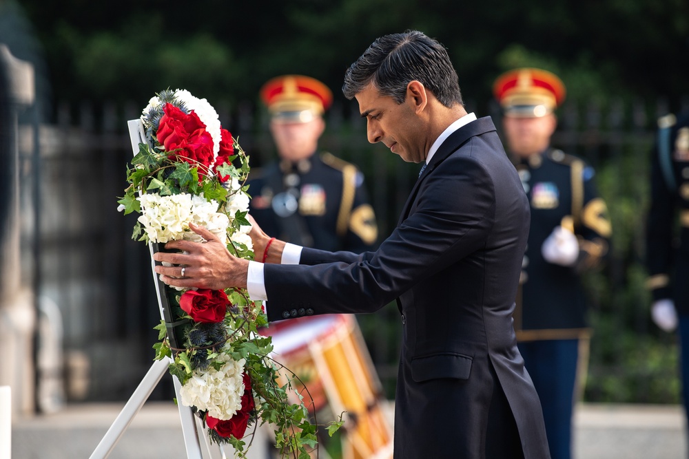 Prime Minister of United Kingdom Lays Wreath at Arlington National Cemetery