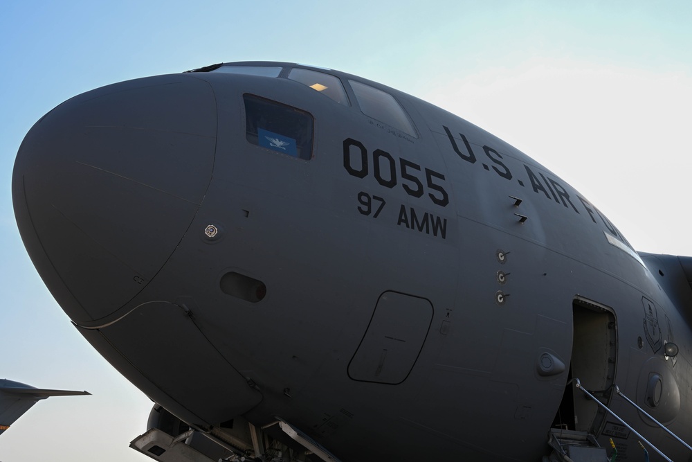 58 AS Airmen showcase C-17 capabilities to Altus, Vance AFB civic leaders