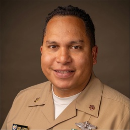 Navy Chief Draws from Experience, Leads Sailors