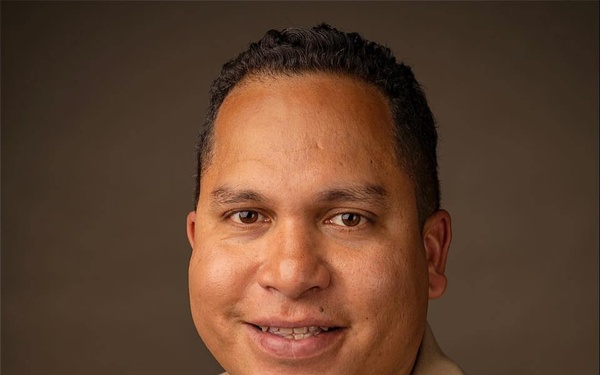 Navy Chief Draws from Experience, Leads Sailors