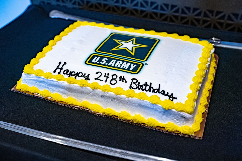 U.S. Army North celebrates the Army’s 248th birthday at City Hall