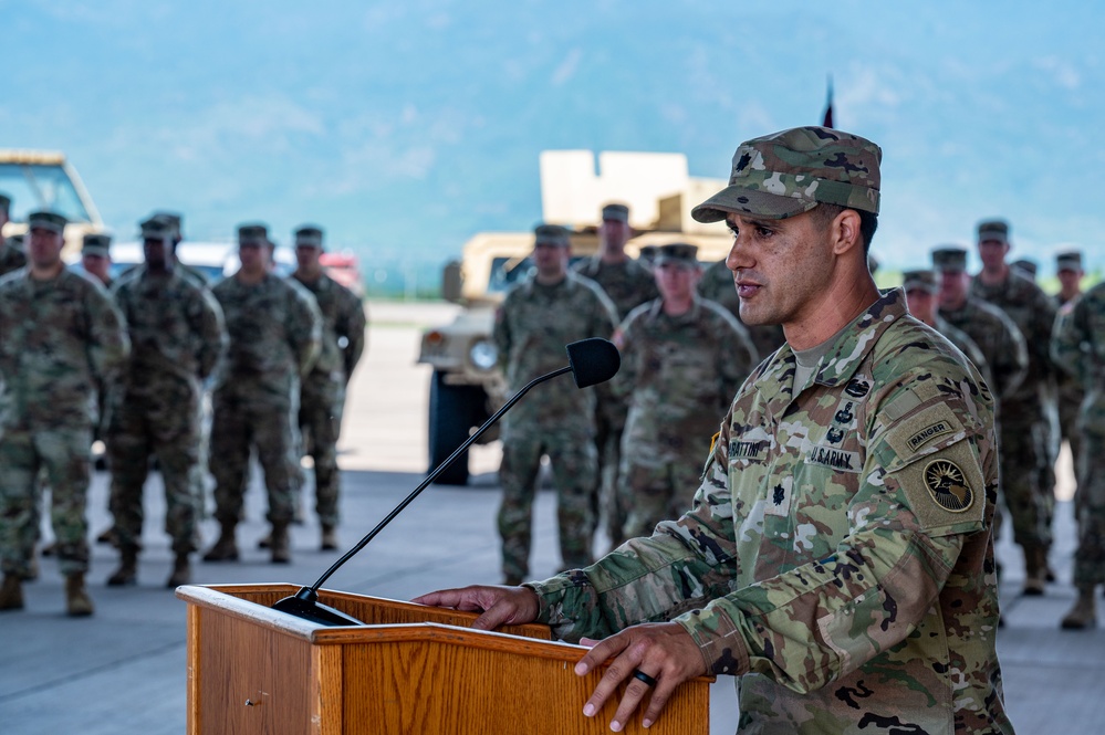 ARFOR hosts change of command