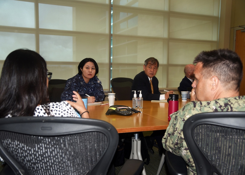 Japan’s National Defense Medical College visits NAMRU San Antonio