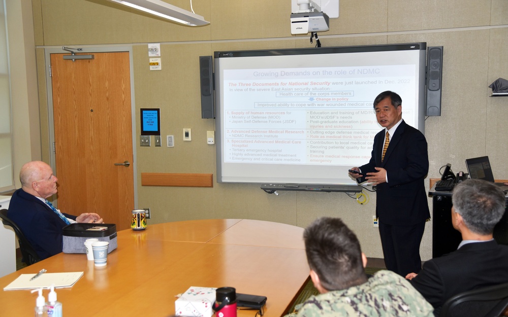 Japan’s National Defense Medical College visits NAMRU San Antonio