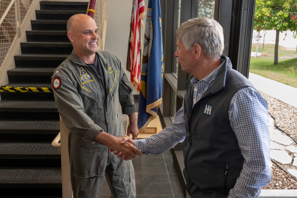 NERE23 Participants Tour Navy Aircraft