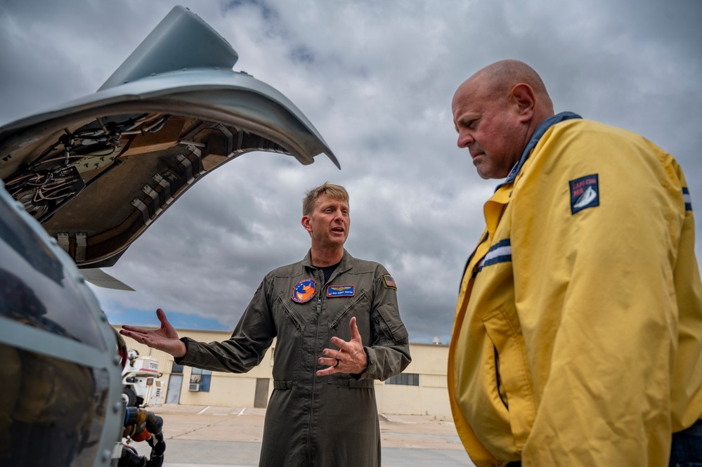 NERE23 Participants Tour Navy Aircraft