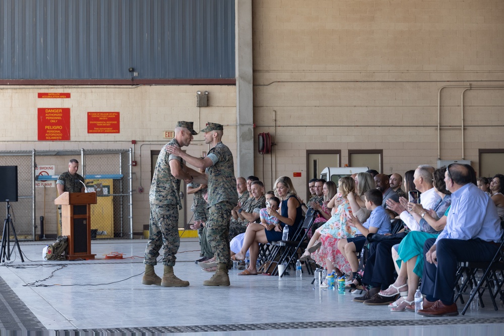 MALS-13 holds change of command