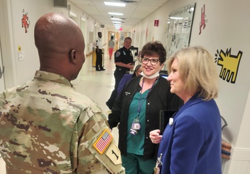 Garrison Commander thanks NYU Langone Hospital Staff for Strong Partnership