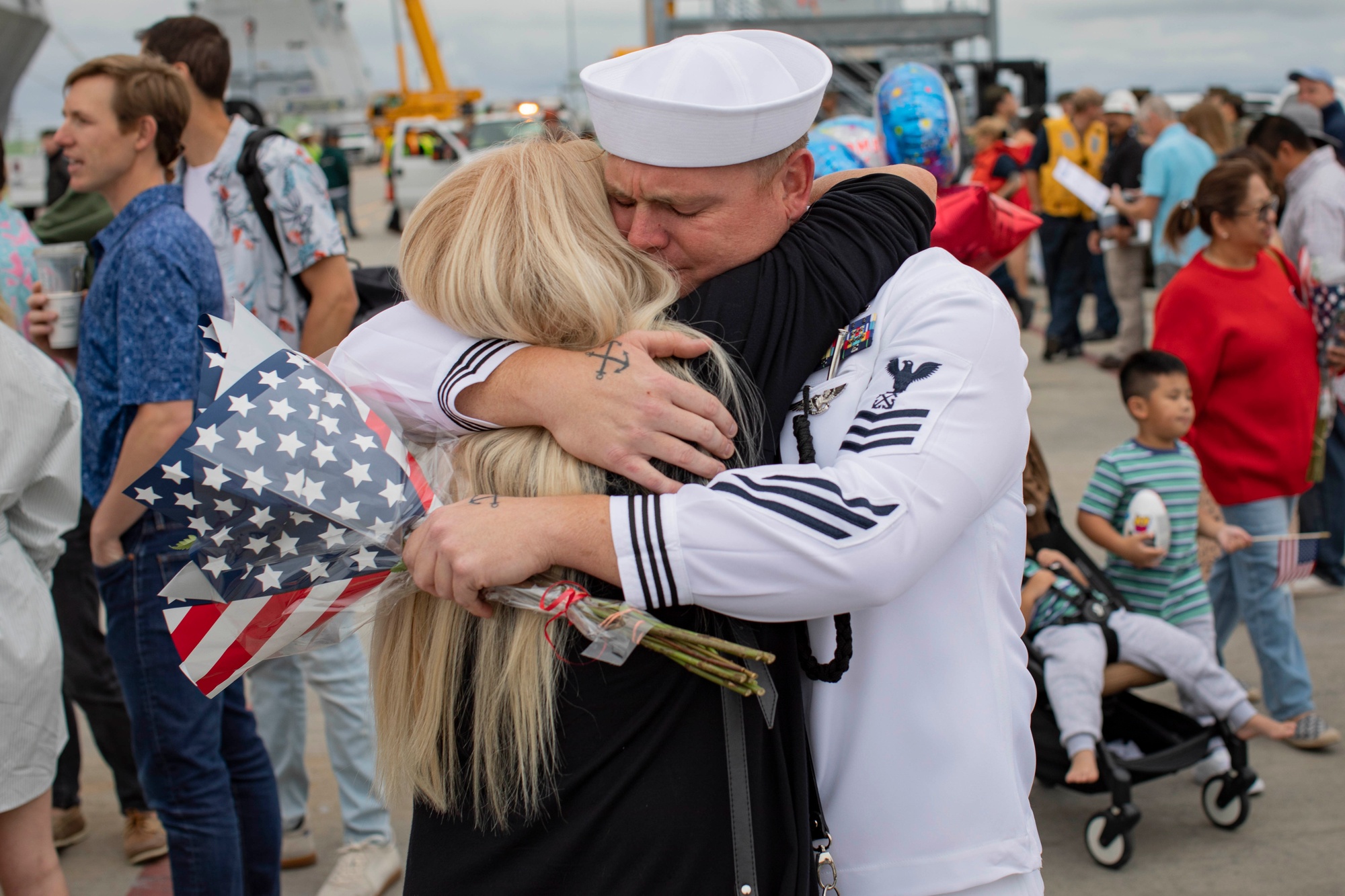 DVIDS - Images - San Diego Padres Player Visits USS Anchorage