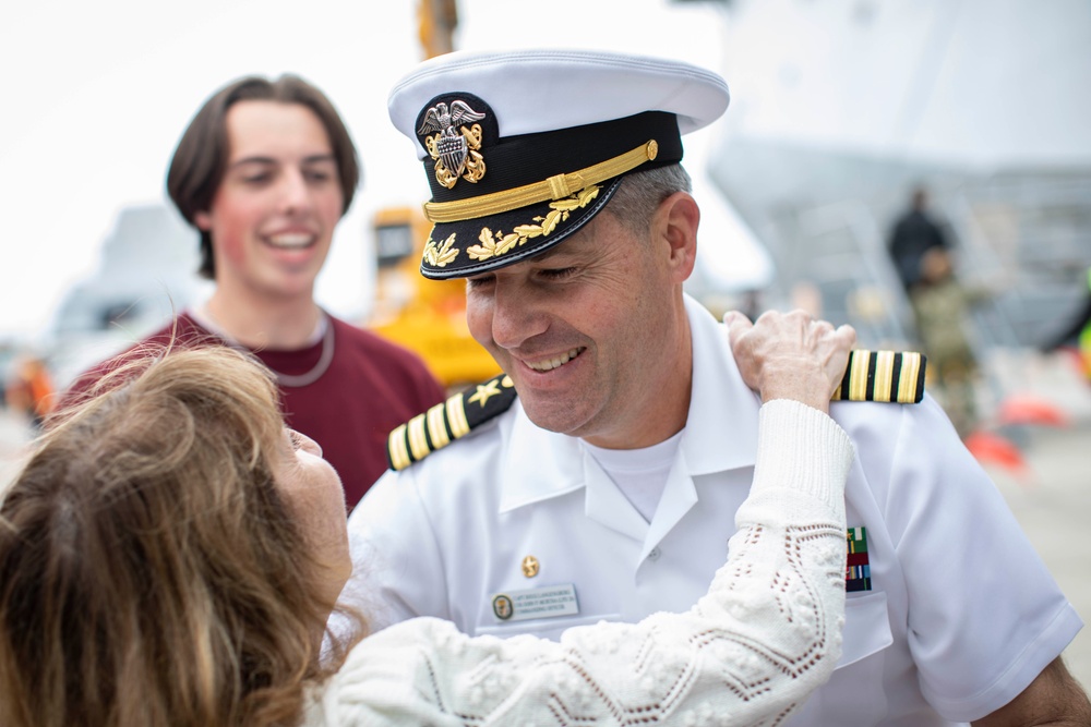 USS John P. Murtha (LPD 26) Returns To Home Port