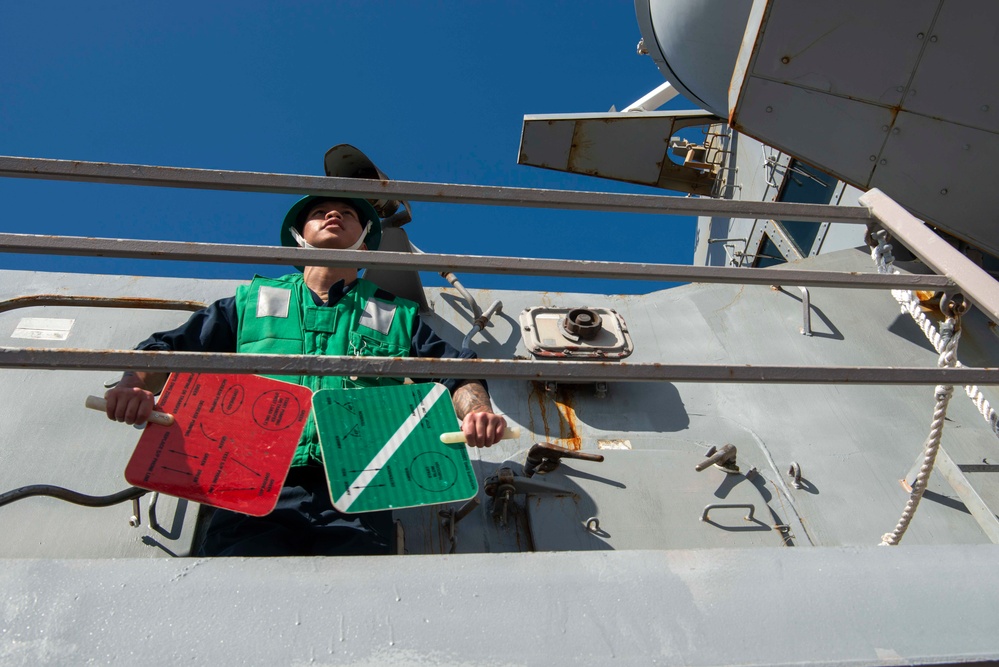 Wayne E. Meyer Conducts Underway Replenishment