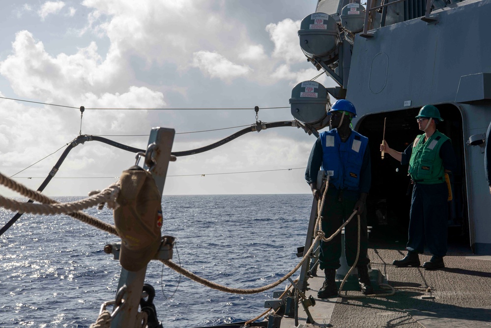 Wayne E. Meyer Conducts Underway Replenishment