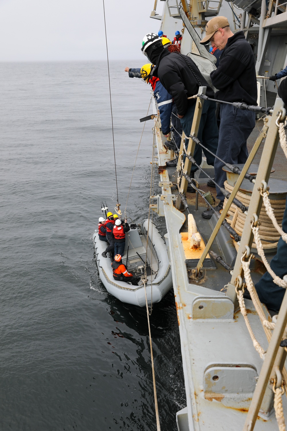 USS Momsen (DDG 92)