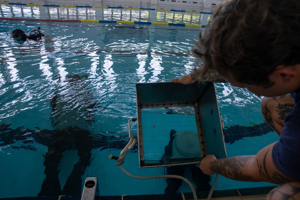 MDSU, ROKN Dive Pool Training, Cultural Exchange