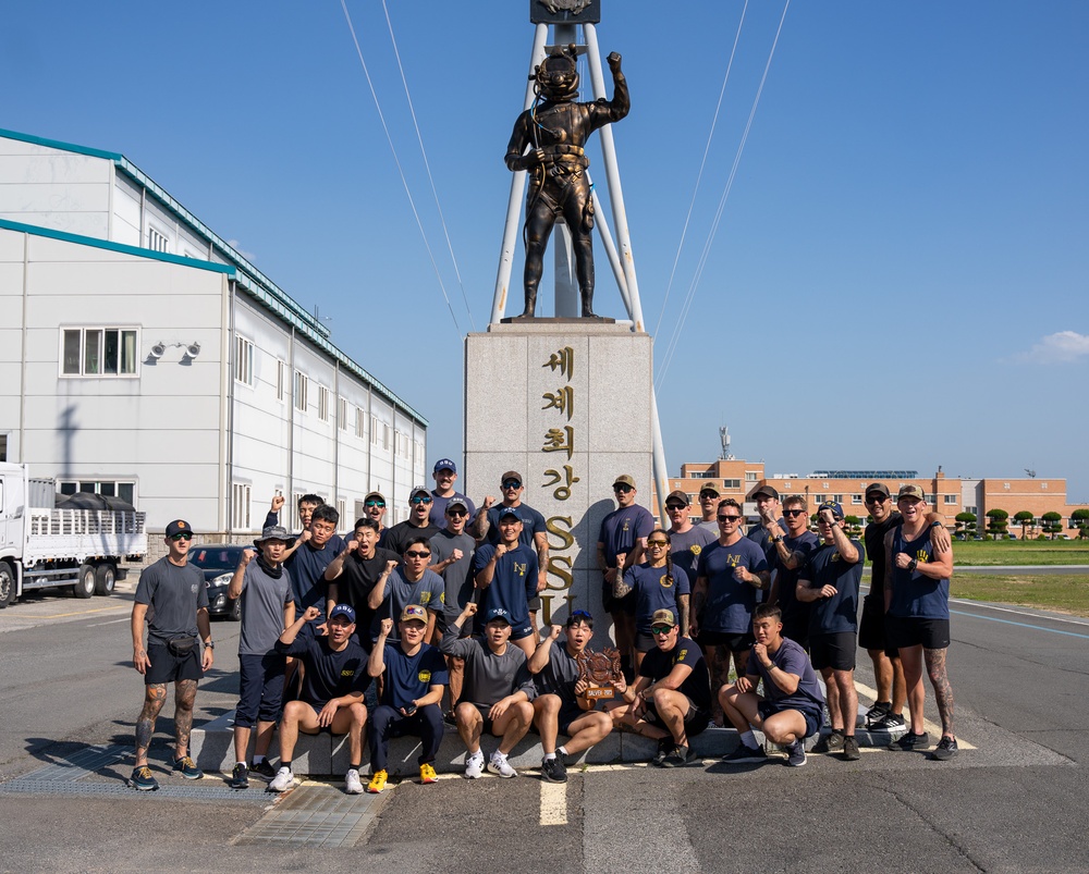 MDSU, ROKN Dive Pool Training, Cultural Exchange