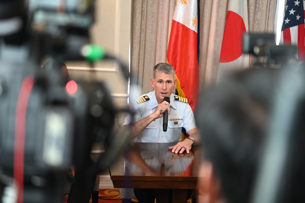 Japan Coast Guard hosts working luncheon for U. S. and Philippine Coast Guard in Manila