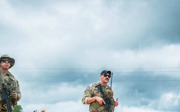 U.S. Army conducts patrol to Kenyan village