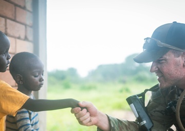 U.S. Army conducts patrol to Kenyan village