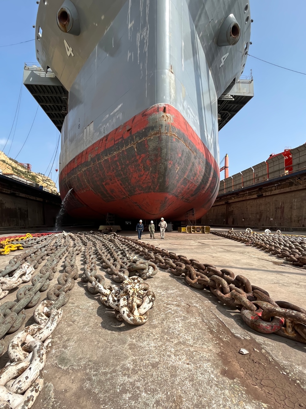 USS HERSHEL “WOODY” WILLIAMS HOSTS MSCEURAF DURING MALTA MAINTENANCE PERIOD