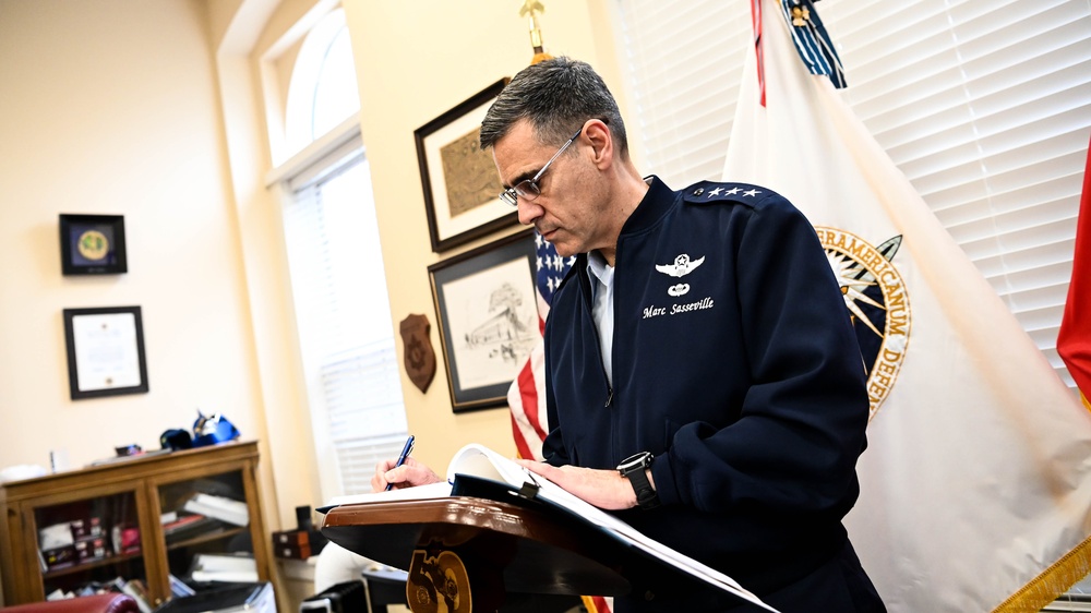 Vice Chief of the National Guard Bureau, Lt. Gen. Marc H. Sasseville speaks to class 62