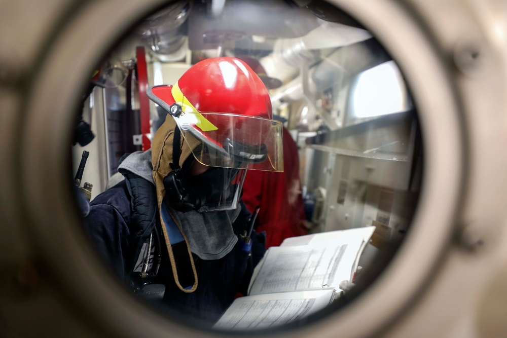 USS Paul Ignatius Holds GQ Drills