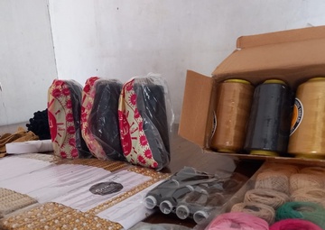 USAID’s Syria Livelihoods Program is supporting 5 new women entrepreneurs with disabilities to start their own businesses.