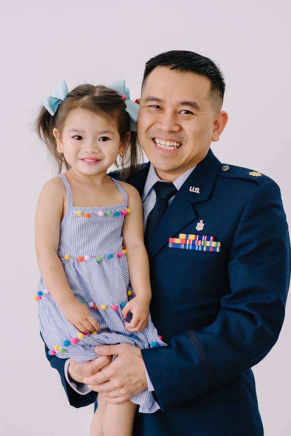 Maj. Loc Tran with daughter
