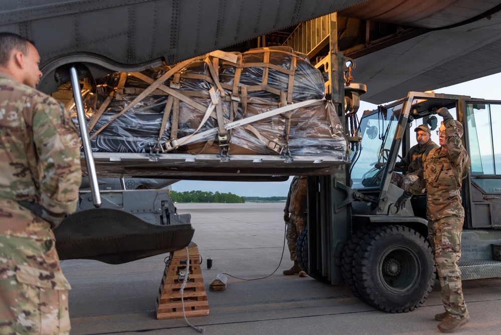 U.S. Airmen with the 182nd Airlift Wing depart for exercise Air Defender 2023 from Peoria