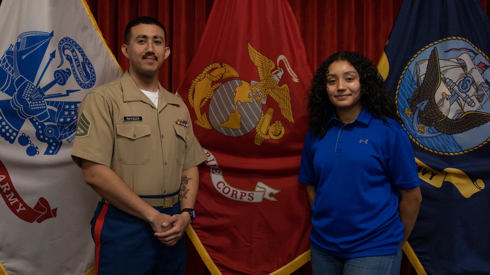 Applicants Swear-in with the Oath of Enlistment: RS Chicago