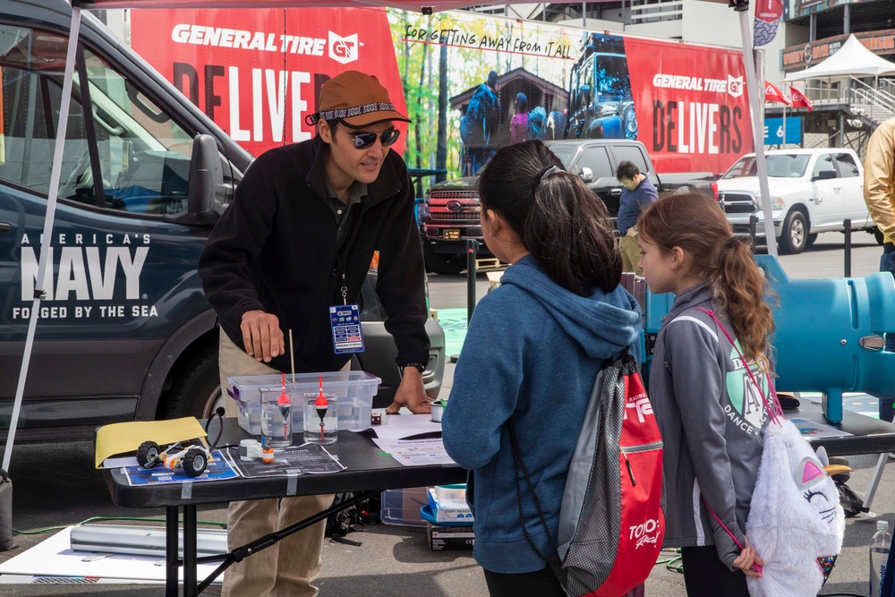 U.S. Navy Hosts STEM Event for Memorial Day Weekend