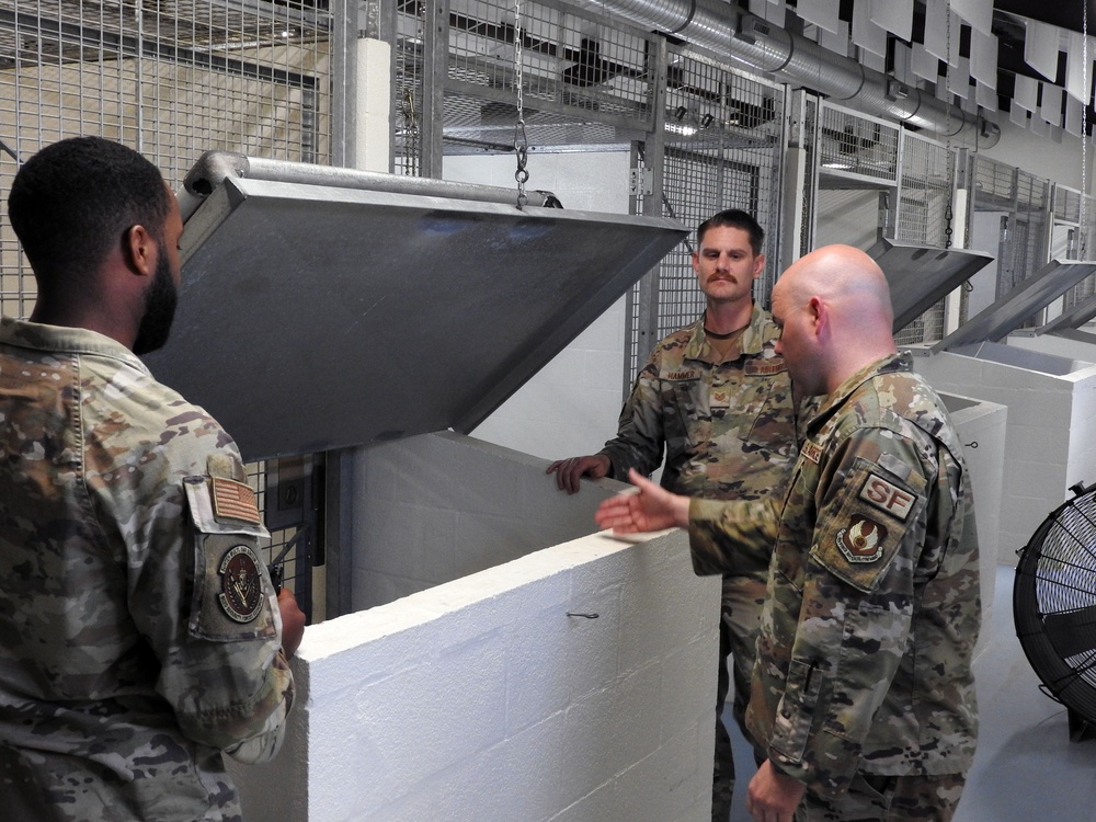 AFSFC inspects MWD kennels at JBSA-Lackland