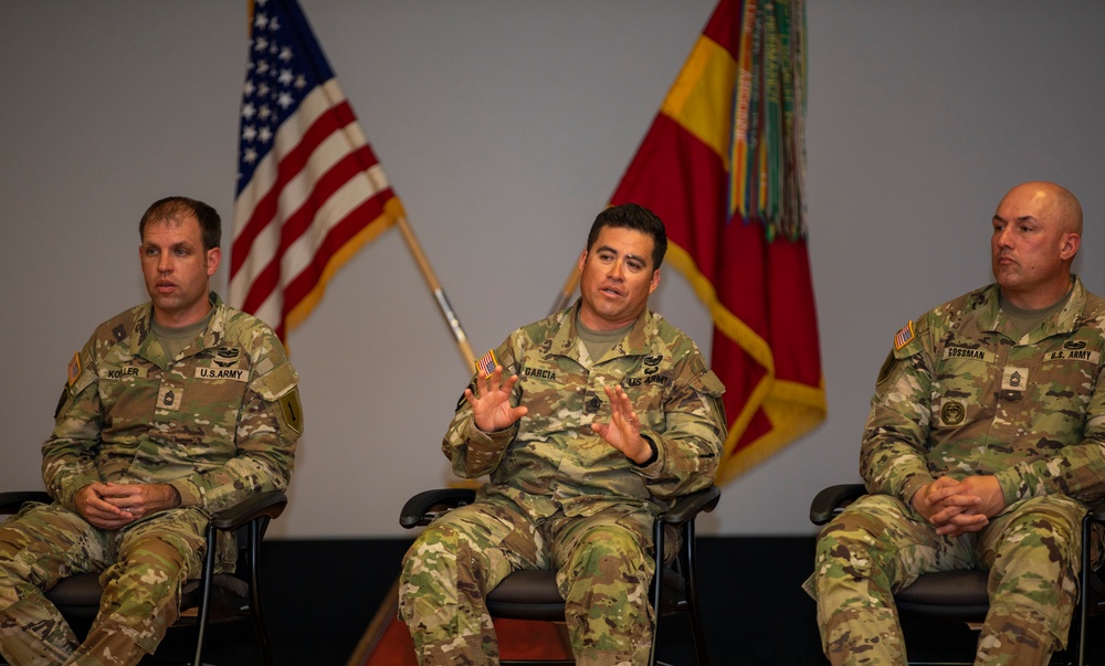 1st Infantry Division Artillery, 1st Inf. Div., host leadership panel discussion at Barlow Theater