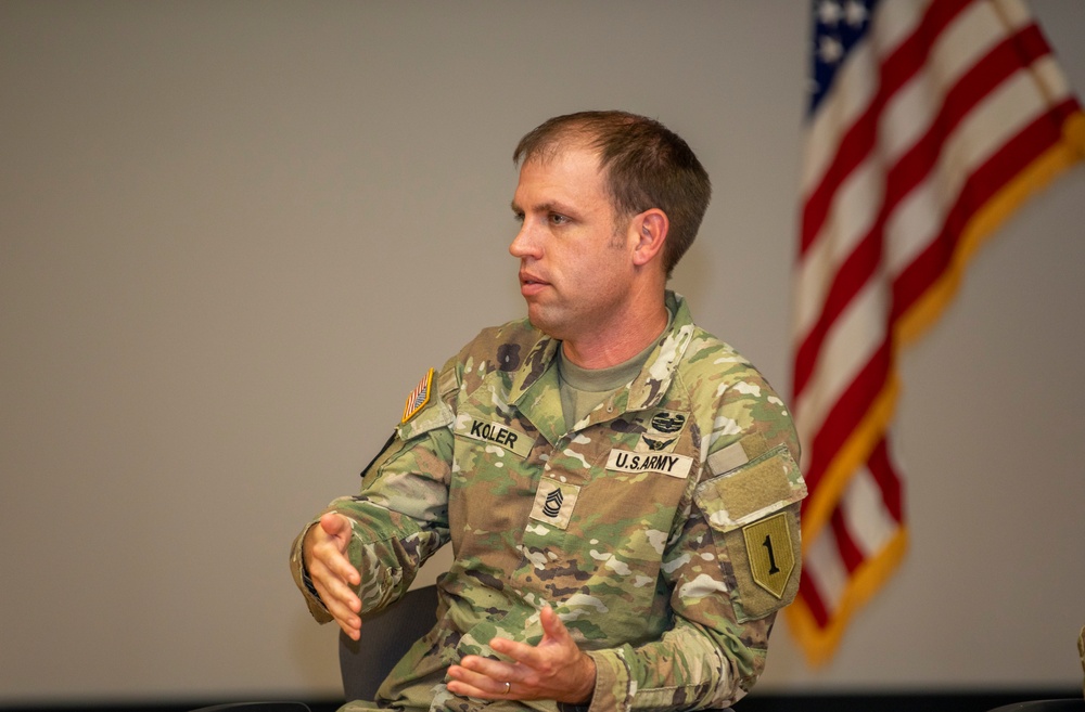 1st Infantry Division Artillery, 1st Inf. Div., host leadership panel discussion at Barlow Theater